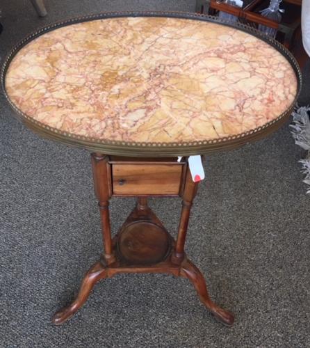 OVAL MARBLE TOP SIDE TABLE W/ BRASS GALLERY 19"W X 14"D X 29"H $245