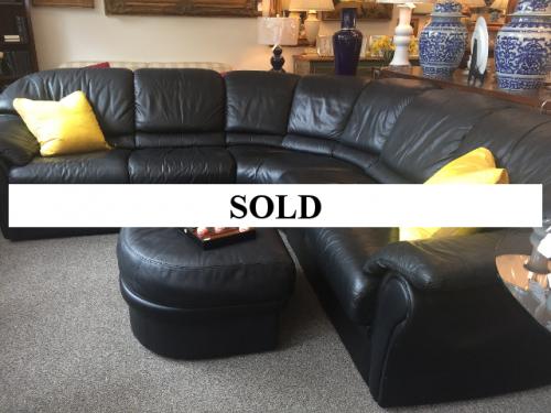 ITALIAN BLACK LEATHER SECTIONAL WITH OTTOMAN - $895