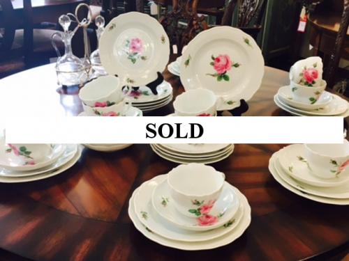 SERVICE FOR 8 MEISSEN CHINA DESSERT SET $195